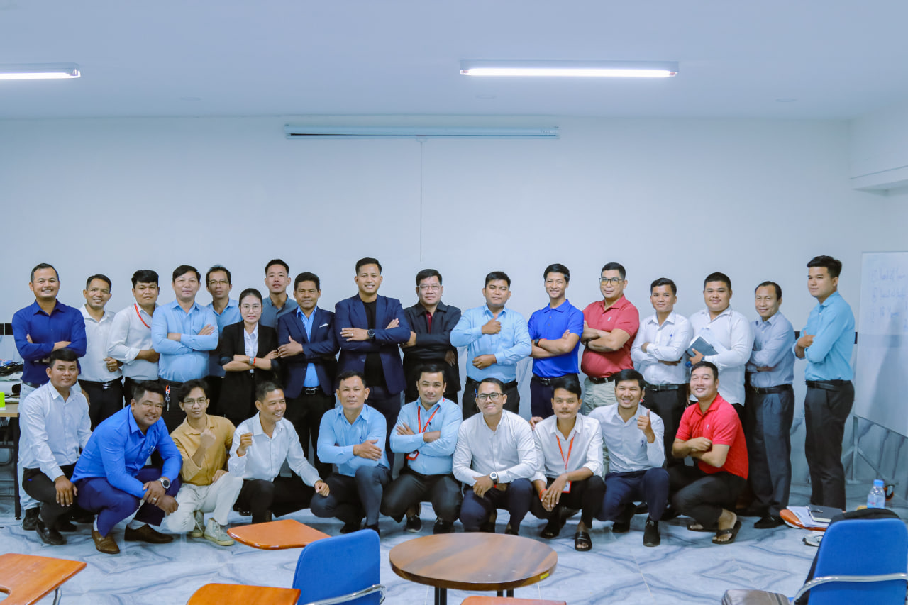 ការិយាល័យ ស្រុកស្ទោង